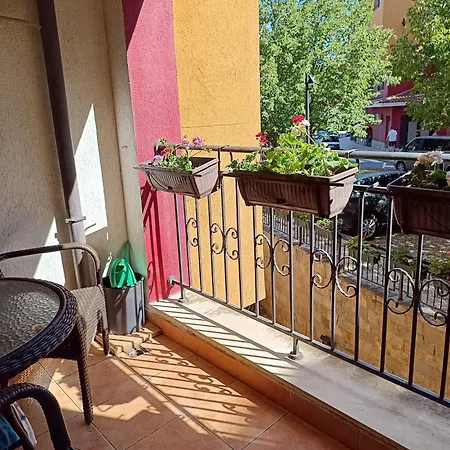 Ξενοδοχείο με διαμερίσματα марина кейп *